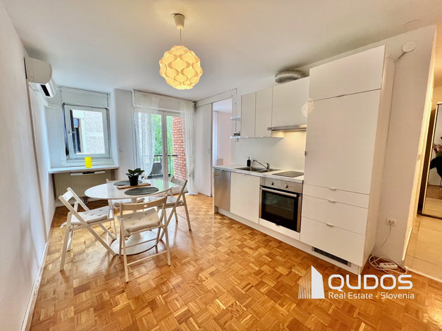 Lokacija: Ljubljana mesto, Center, Center