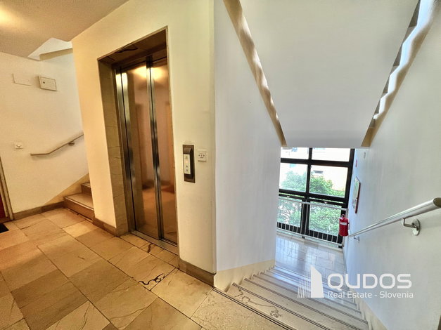 Lokacija: Ljubljana mesto, Center, Center