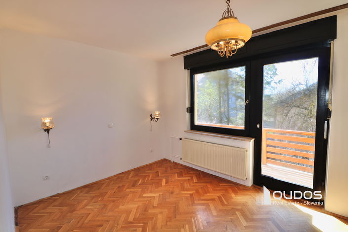 Lokacija: Ljubljana mesto, Šiška, Tacen