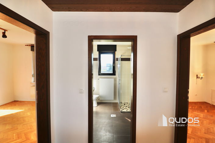 Lokacija: Ljubljana mesto, Šiška, Tacen