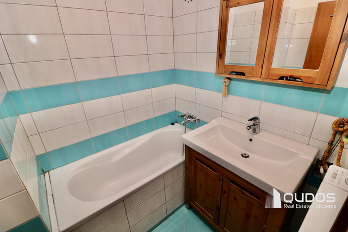 Lokacija: Ljubljana mesto, Šiška, Zg. Šiška