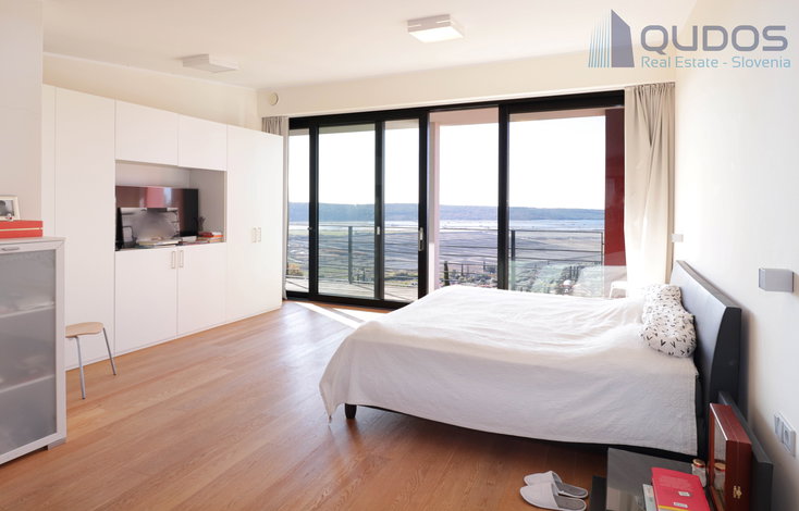 Location: Obalno - kraška, Piran, Parecag