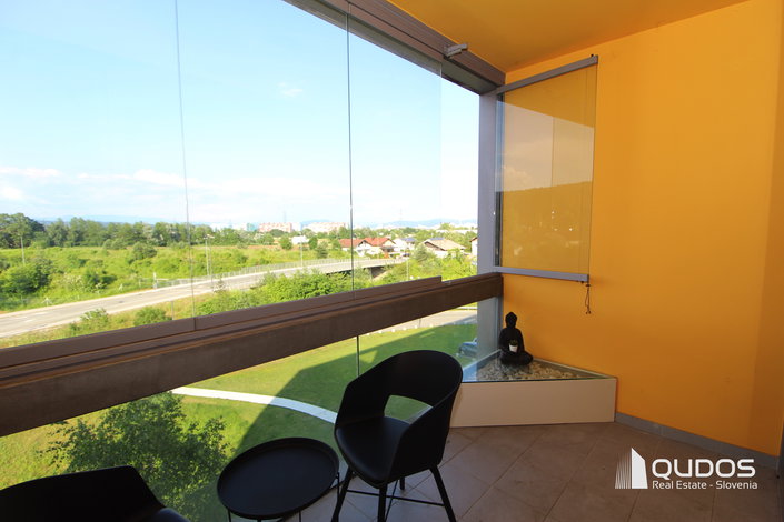 Lokacija: Ljubljana mesto, Šiška, Podutik