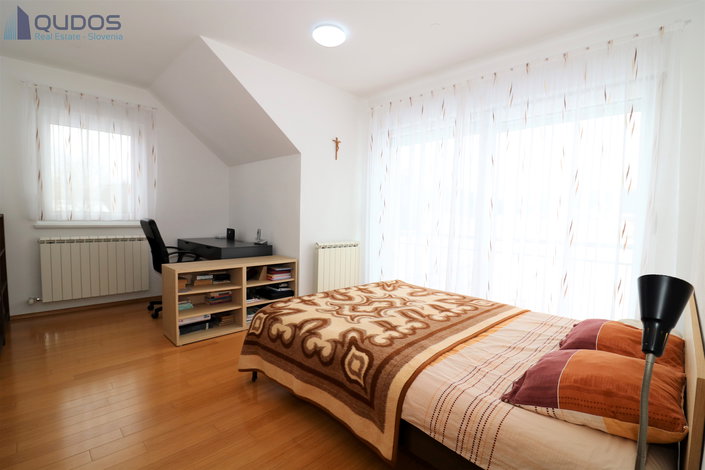 Lokacija: Ljubljana okolica, Brezovica, Podplešivica