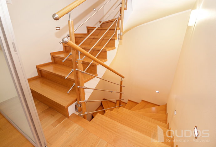 Location: Ljubljana okolica, Škofljica, Gradišče nad Pijavo Gorico