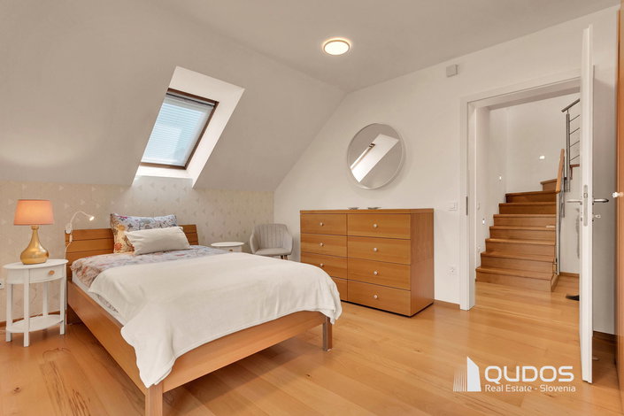 Lokacija: Gorenjska, Kranj, Britof