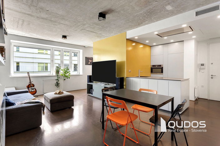 Lokacija: Ljubljana mesto, Center, Center