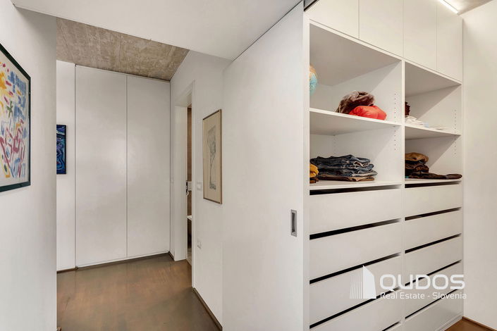 Lokacija: Ljubljana mesto, Center, Center