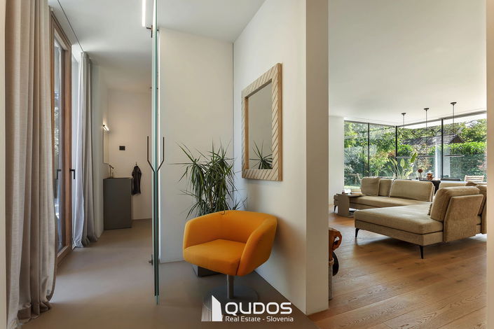 Lokacija: Ljubljana mesto, Vič-Rudnik, Trnovo