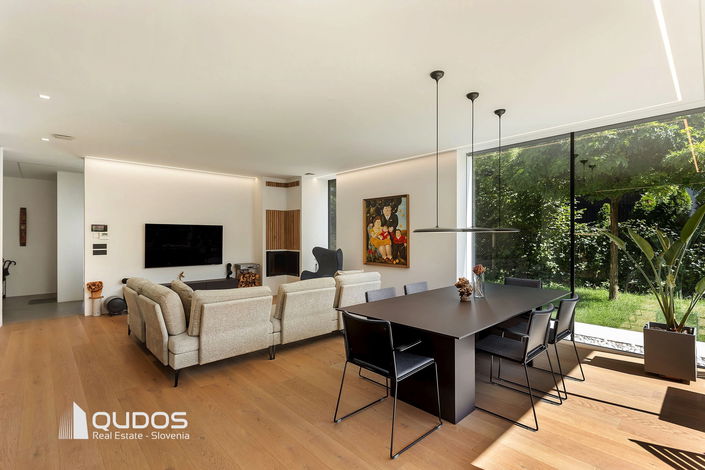 Lokacija: Ljubljana mesto, Vič-Rudnik, Trnovo