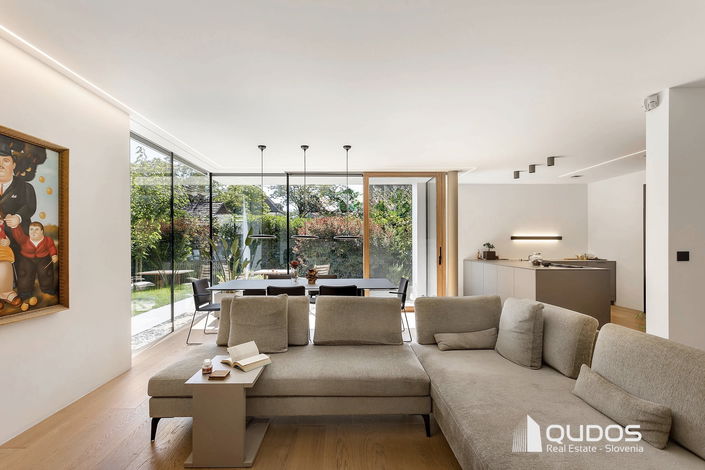 Lokacija: Ljubljana mesto, Vič-Rudnik, Trnovo