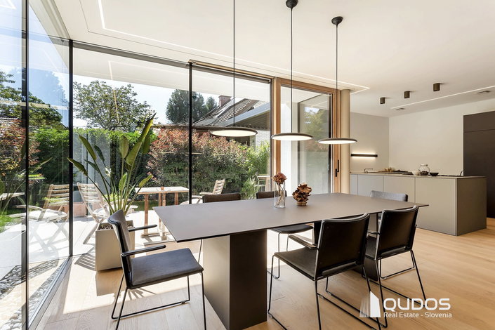 Lokacija: Ljubljana mesto, Vič-Rudnik, Trnovo