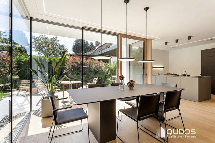 Lokacija: Ljubljana mesto, Vič-Rudnik, Trnovo