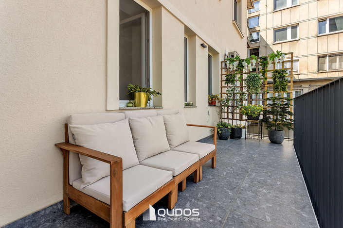 Lokacija: Ljubljana mesto, Center, Center