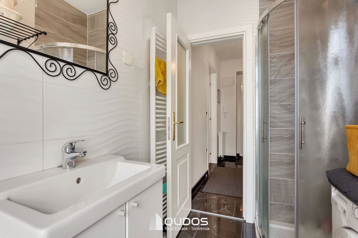 Lokacija: Ljubljana mesto, Center, Center