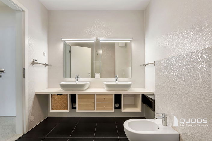 Lokacija: Ljubljana mesto, Šiška, Sp. Šiška