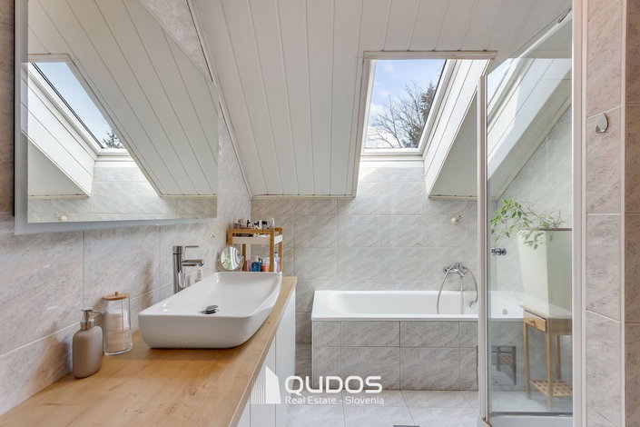 Lokacija: Gorenjska, Kranj, Drulovka