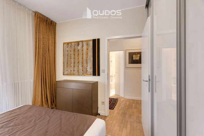 Lokacija: Ljubljana mesto, Šiška, Mostec