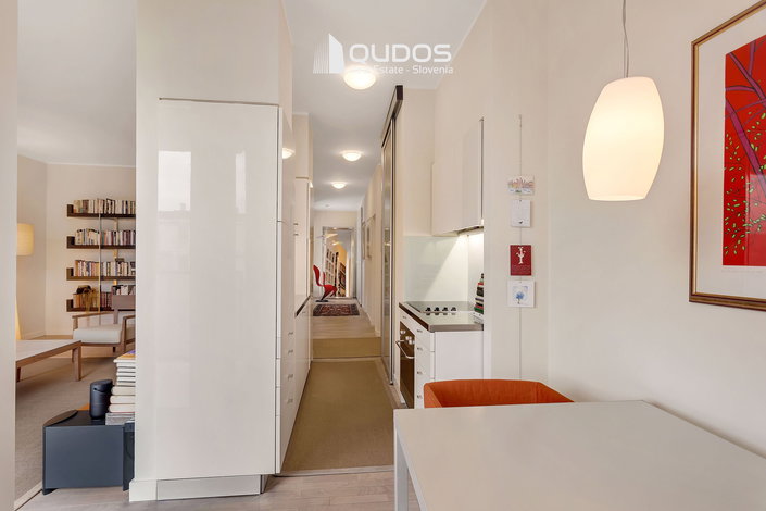 Lokacija: Ljubljana mesto, Šiška, Mostec