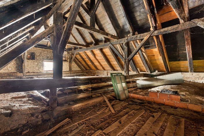 Lokacija: Notranjsko - kraška, Postojna, Koče