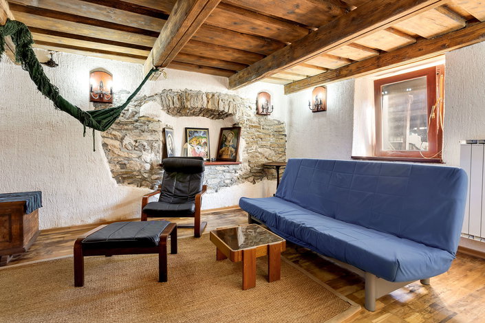 Lokacija: Notranjsko - kraška, Postojna, Koče