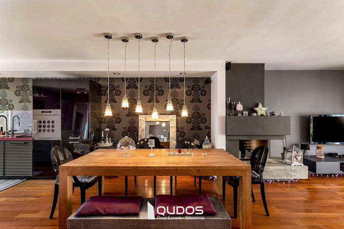 Lokacija: Ljubljana mesto, Šiška, Mostec