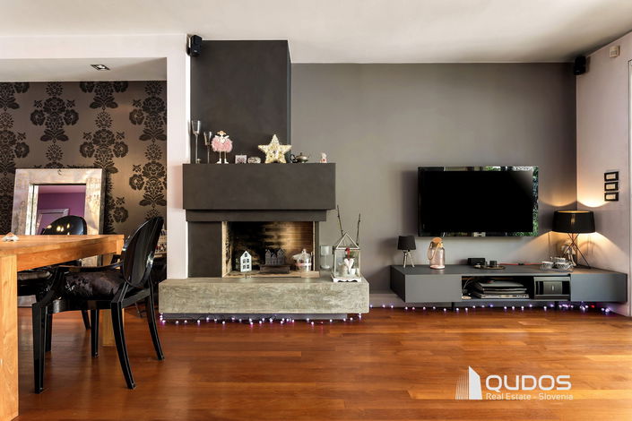 Lokacija: Ljubljana mesto, Šiška, Mostec