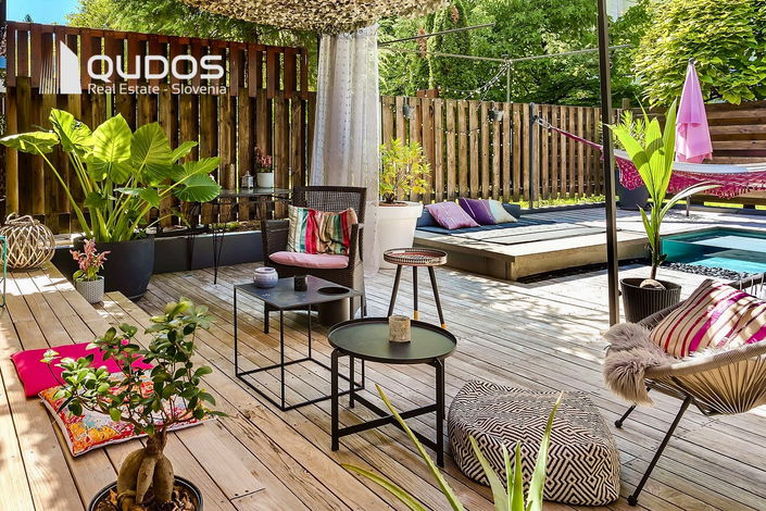 Lokacija: Ljubljana mesto, Šiška, Mostec