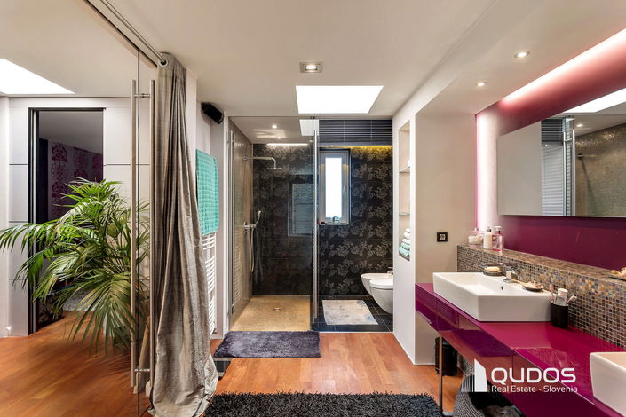 Lokacija: Ljubljana mesto, Šiška, Mostec