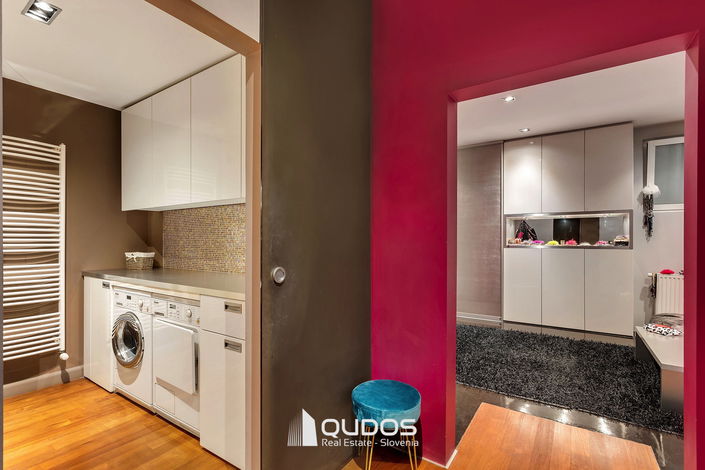 Lokacija: Ljubljana mesto, Šiška, Mostec