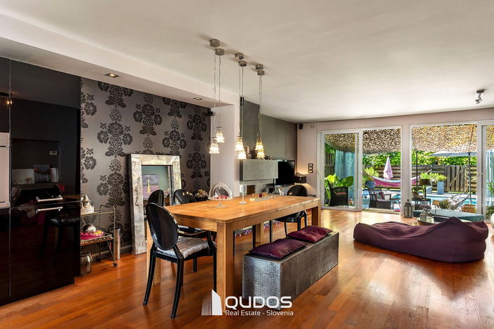 Lokacija: Ljubljana mesto, Šiška, Mostec