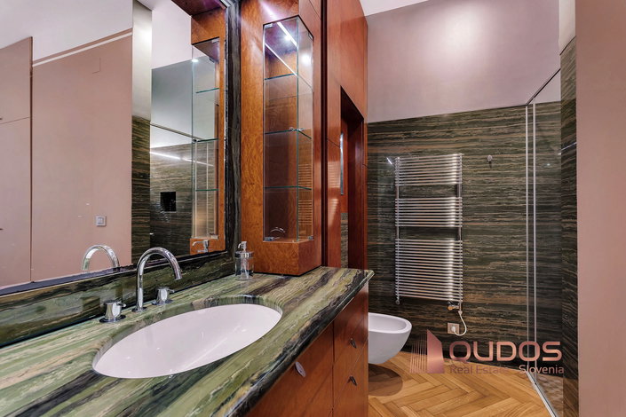 Lokacija: Ljubljana mesto, Center, Stara Ljubljana