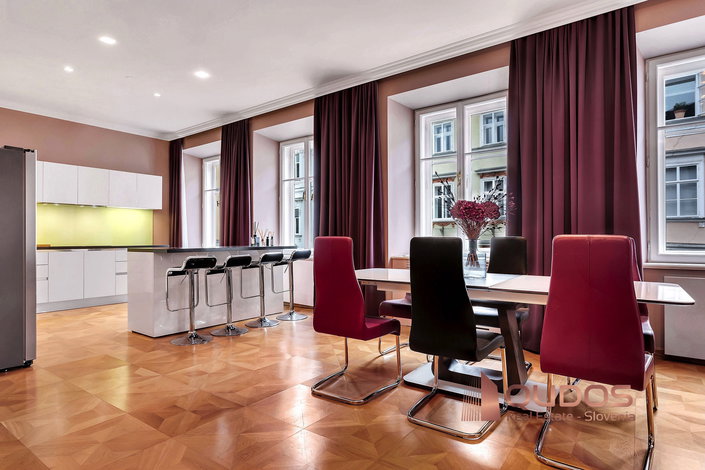 Lokacija: Ljubljana mesto, Center, Stara Ljubljana