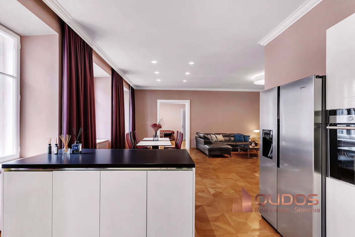 Lokacija: Ljubljana mesto, Center, Stara Ljubljana