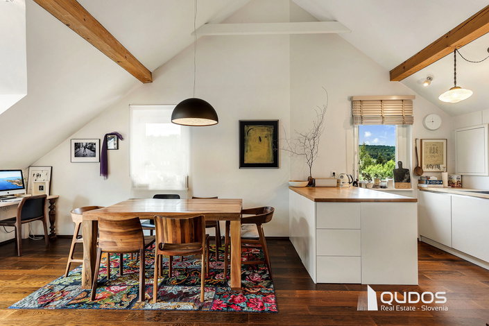 Lokacija: Ljubljana mesto, Šiška, Podutik