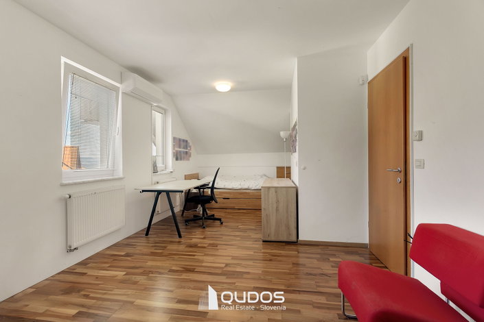 Lokacija: Ljubljana okolica, Škofljica, Smrjene