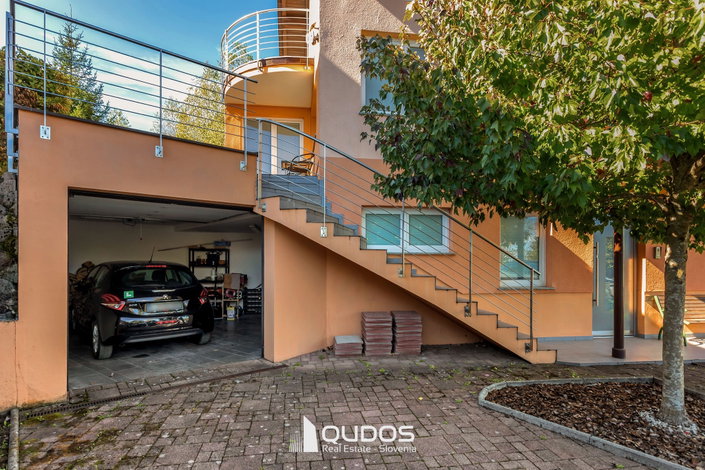 Lokacija: Ljubljana okolica, Škofljica, Smrjene