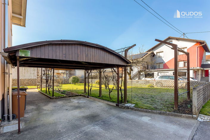 Lokacija: Ljubljana mesto, Moste-Polje, Zadobrova