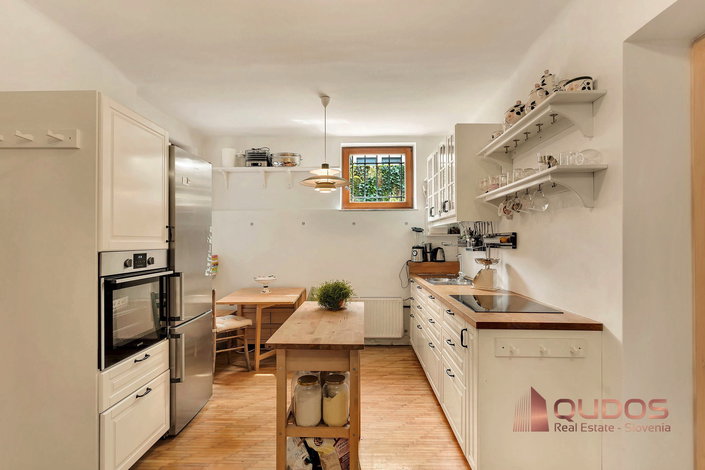 Lokacija: Ljubljana mesto, Šiška, Zg. Šiška