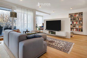 Lokacija: Ljubljana mesto, Šiška, Mostec