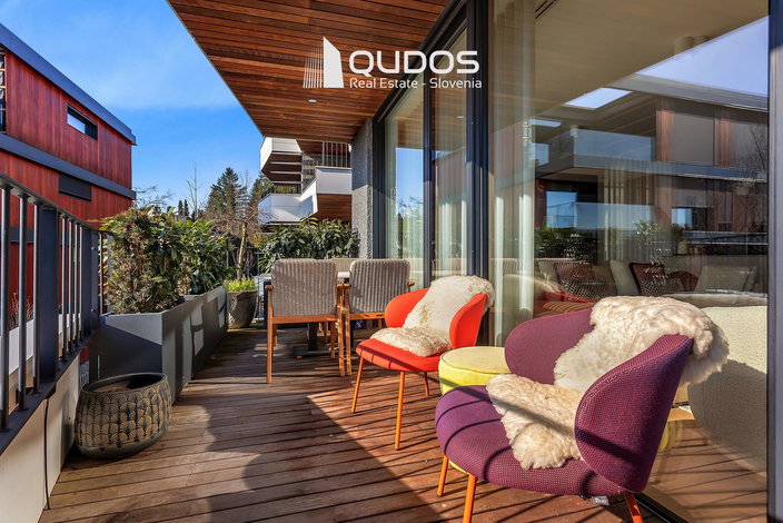 Lokacija: Ljubljana mesto, Vič-Rudnik, Rožna dolina