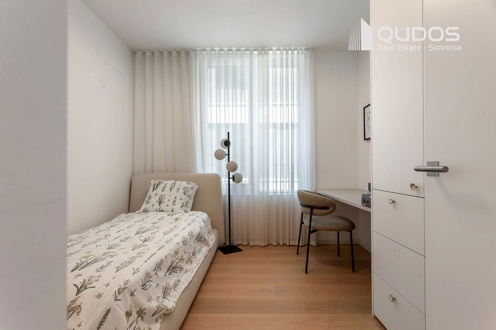 Lokacija: Ljubljana mesto, Vič-Rudnik, Rožna dolina