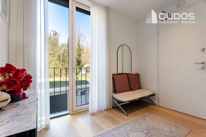 Lokacija: Ljubljana mesto, Vič-Rudnik, Rožna dolina