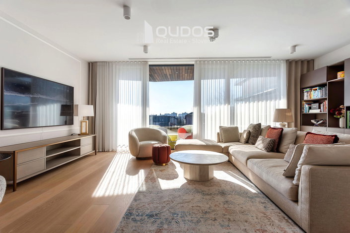 Lokacija: Ljubljana mesto, Vič-Rudnik, Rožna dolina