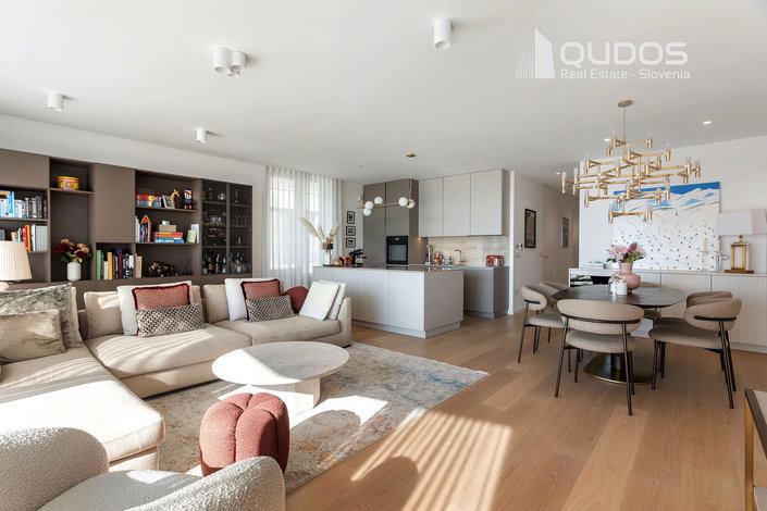 Lokacija: Ljubljana mesto, Vič-Rudnik, Rožna dolina