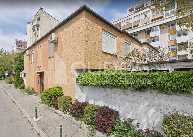 Location: Ljubljana mesto, Bežigrad, Bratovševa ploščad