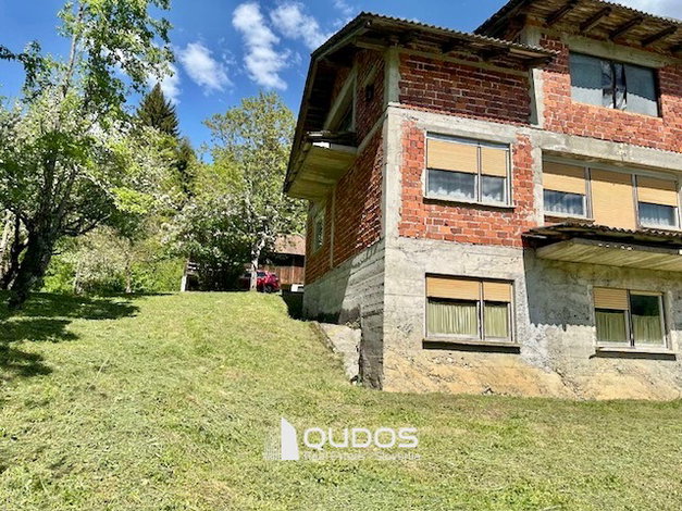 Lokacija: Jugovzhodna Slovenija, Loški Potok, Podplanina