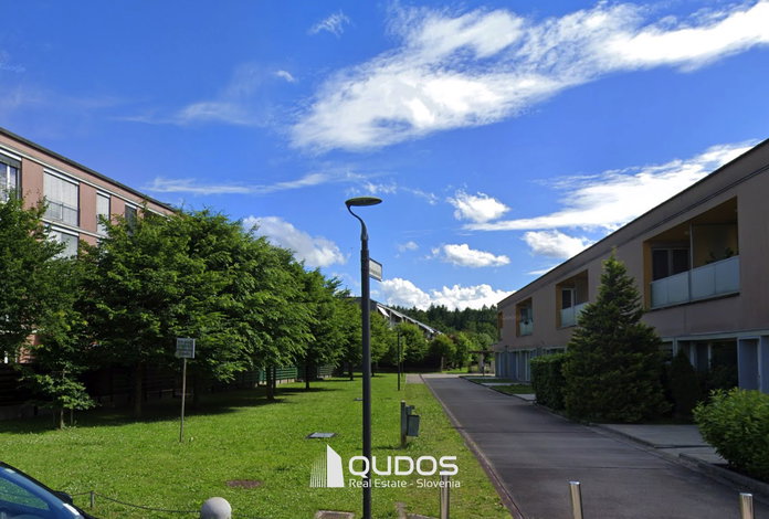 Lokacija: Ljubljana mesto, Šiška, Mostec