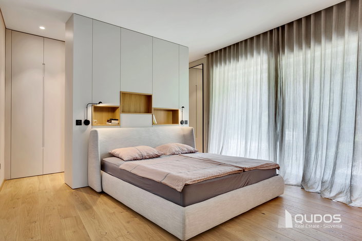 Lokacija: Ljubljana okolica, Vrhnika, Podlipa