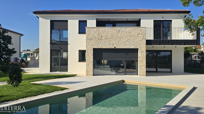 Sveti Lovreč, Istra - Modern villa in a quiet location